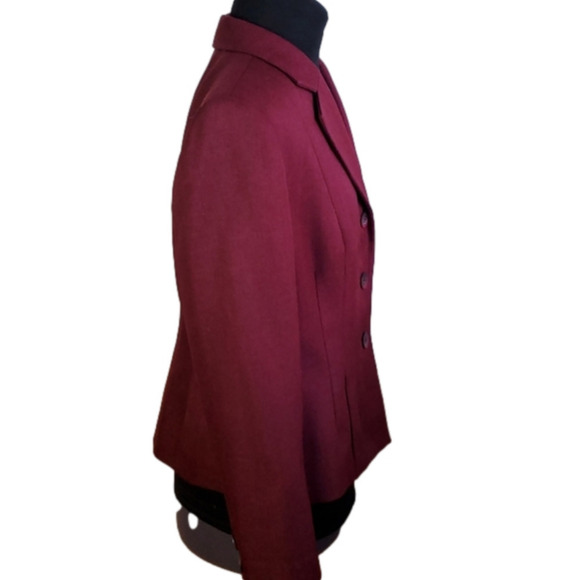 SAG Harbor Suit Petite Cranberry Red Blazer Size 12P - Picture 6 of 15